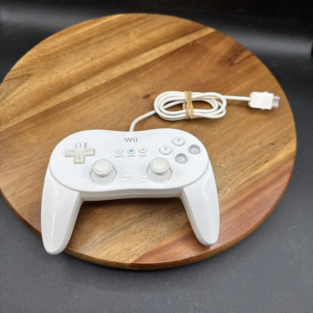 Authentic Nintendo Wii Classic Controller Pro White RVL-005-TESTED
